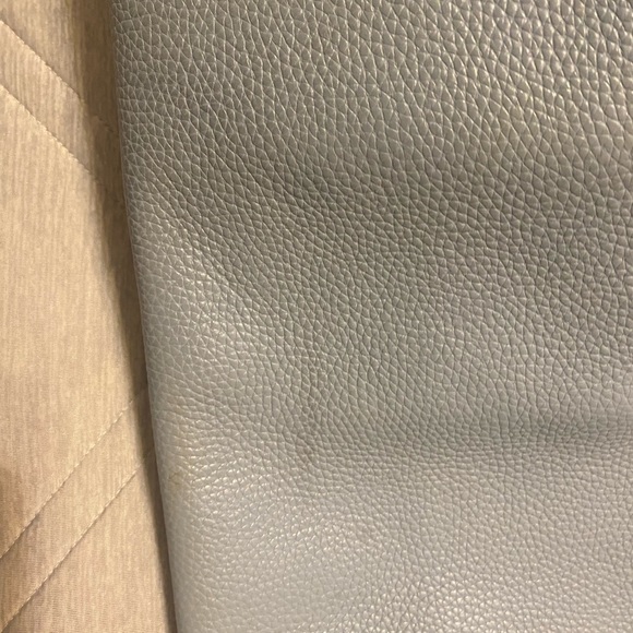 Authentic Tory Burch leather tote - Picture 7 of 7